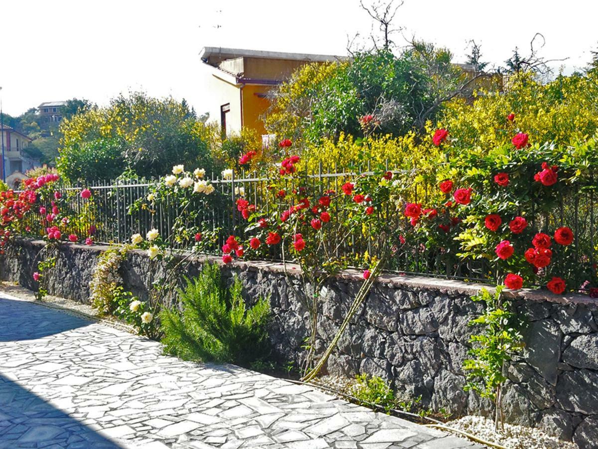 Etna B&B Педара Екстериор снимка